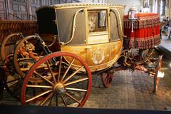 City and gala berline carriage with three windows