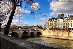 Pont-Neuf bridge in Paris