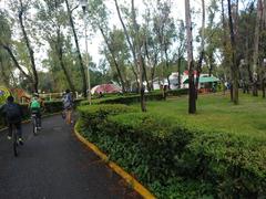 Cyclists at Parque Tezozomoc