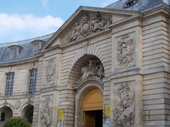 Façade of the king's stable at the Palace of Versailles