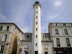 Phare du Quai Valin in La Rochelle