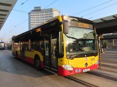 Bus no C on Plac Grunwaldzki, Wrocław