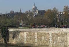 Square de l'Île de France in Paris