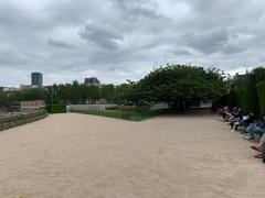 Square de l'Île-de-France in Paris