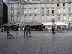 Bordeaux buildings at 13, 14, 15, and 16 Place du Parlement in September 2009