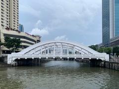 Elgin Bridge in Singapore, view from the side with clear blue sky