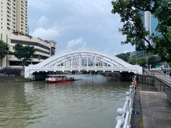 Elgin Bridge in Singapore with clear blue sky