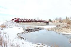 Peace Bridge with last reflections before river freezes