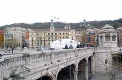 Puente del Ayuntamiento in Bilbao