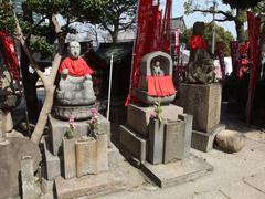 Shitenno-ji Temple in Osaka