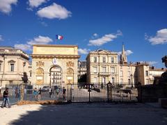 Vue d'ensemble, avec les grilles de la promenade du Peyrou à Montpellier