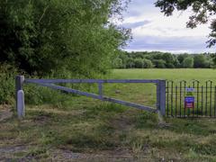 Access gate to Oatlands Road Recreation Ground