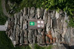 Cairn at Arlevé Bridge