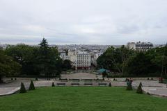 Square Louise Michel in front of Sacré Coeur in Montmartre, Paris