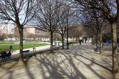 Square Saint-Lambert park in Paris