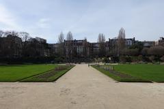 Square Saint-Lambert in Paris 15th arrondissement