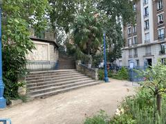 Square Saint-Lambert in Paris