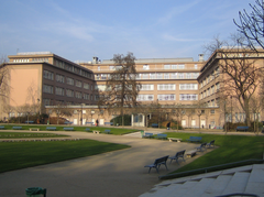 Lycée Camille Sée view from Square Saint-Lambert