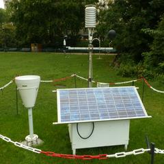 Measurement station in Elie Wiesel square in Paris