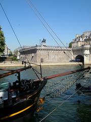 Square du Vert-Galant along the Seine River in Paris