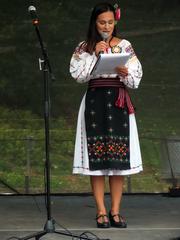 people celebrating at the Prague Romanian Festival