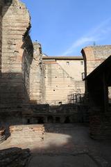 Thermes de Constantin in Arles, France