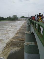 Kallanai Dam separating River Cauvery into Vennaru branch with clear blue sky