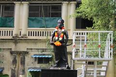 Statue of Thirumalai Nayak