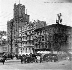 501-507 place d'Armes in Montreal with historic buildings