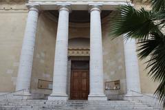 Église Saint-Louis de Toulon exterior