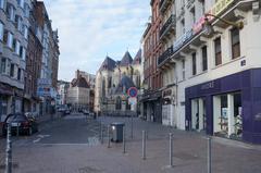 Rue du Priez and St-Maurice Church in Lille