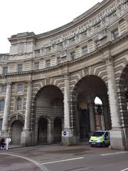 Admiralty Arch entrance to Pall Mall