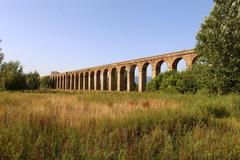 Acquedotto del Nottolini near Sorbano del Vescovo