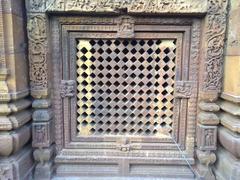 a sculpture work in Mukteshwar-Siddheshwar temple