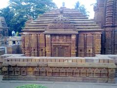 Amazing Mukteswar temple with its minor shrines