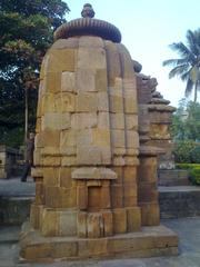 Mukteswara Temple with minor shrines