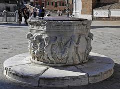 Venetian water well at Campo San Zanipolo