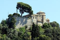 Castello Brown panoramic view