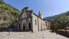 Iglesia de San Juan Bautista in Riomaggiore, Italy