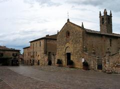 Monteriggioni Piazza e Chiesa