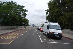 A205 crossing Kew Bridge