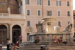 Fontana di Piazza Santa Maria in Trastevere in Italy