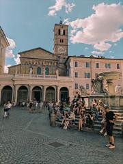 Fontana di Piazza Santa Maria in Trastevere in Rome