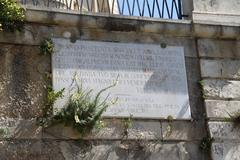 1930 plaque with Latin verses of Virgil mentioning Arethuse's spring in Syracuse, Italy