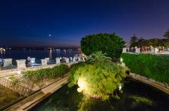 Fonte Aretusa monument in Italy at night