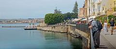 Lungomare Alfeo and Fonte Aretusa in Siracusa, Italy