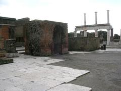 Arco di Augusto in Pompeii