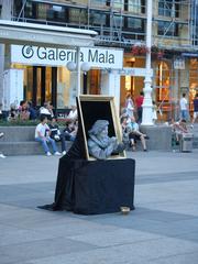 Street performer in Ban Jelačić Square