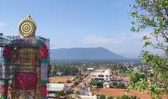 Load Muruga statue