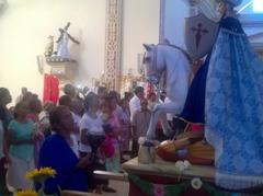 people dancing for the religious image of the apostle Santiago in Tlilapan, Veracruz